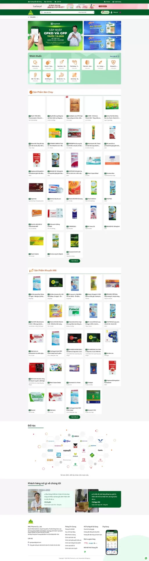 A hand holding a high-definition magnifying glass inspecting both the mobile and desktop versions of a single, well-designed responsive website template, highlighting the critical importance of mobile-first design and quality assurance.